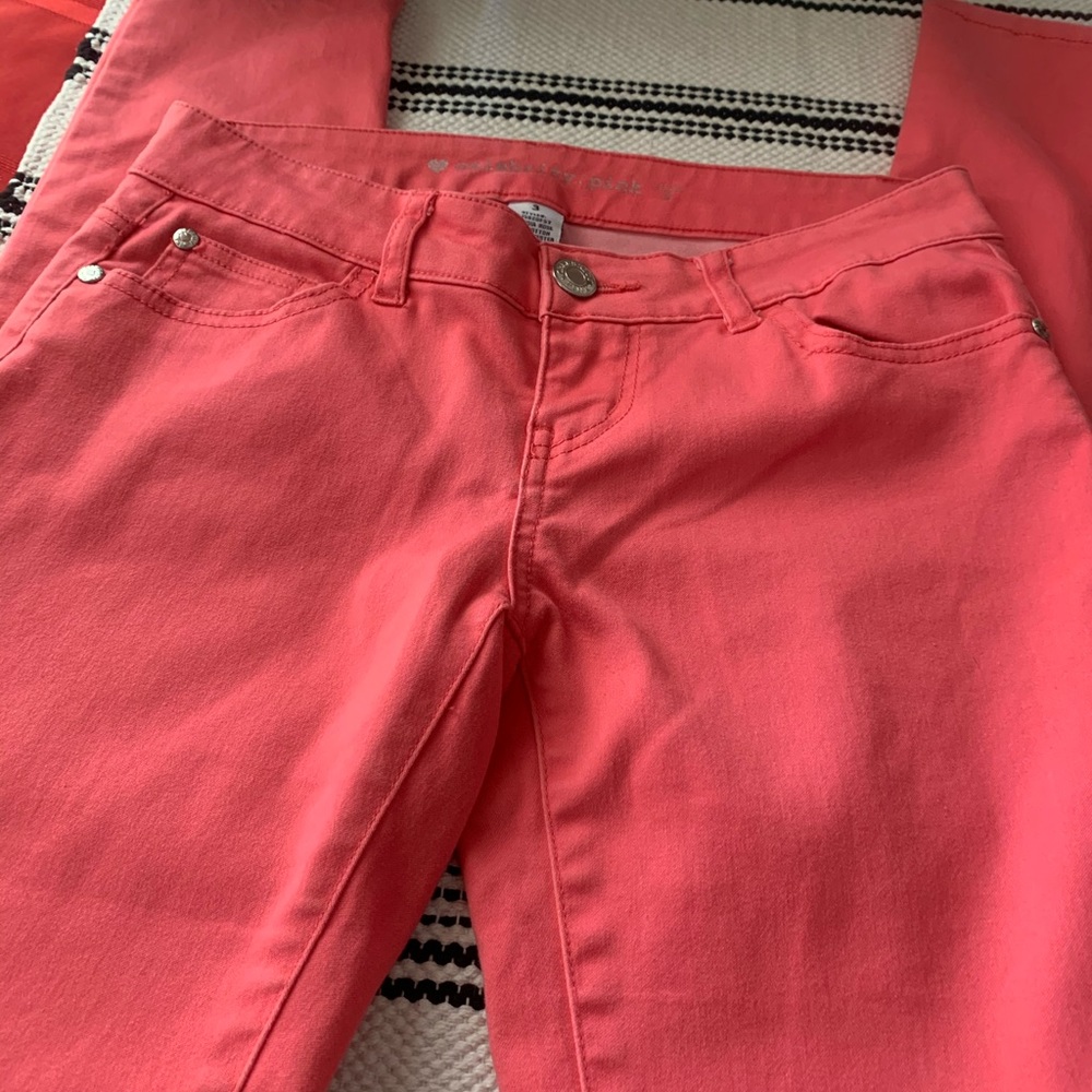 EUC Celebrity Pink Jeans - Size 3